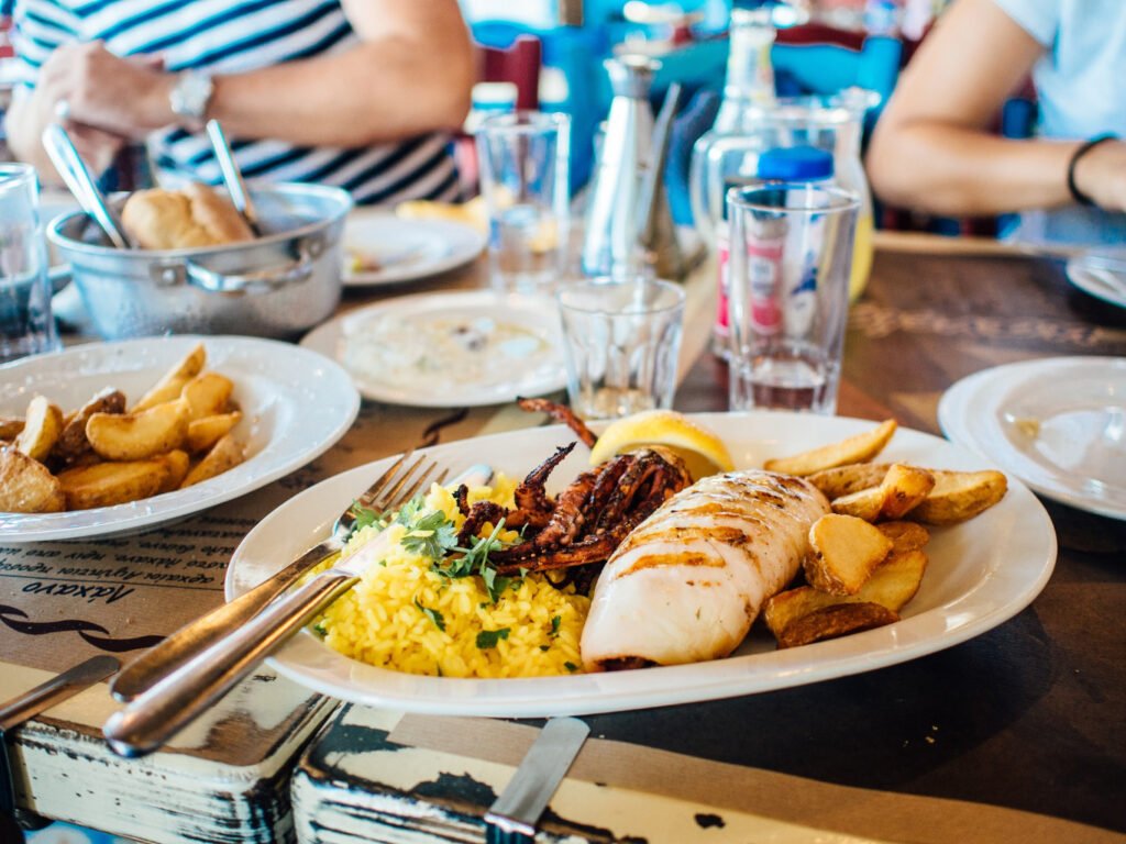 139 Food Plate Restaurant Eating 1024x768